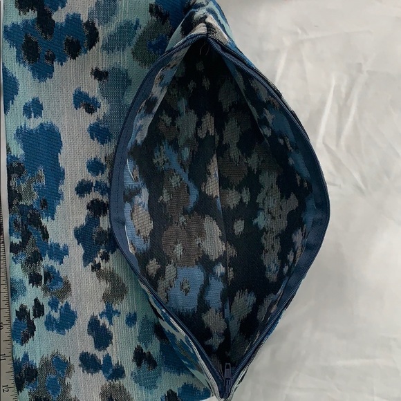 Toiletry bag/ iPad case/ catch all - Picture 4 of 4